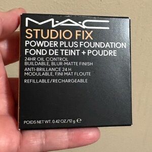 MAC Studio Fix Powder Plus Foundation NC25 Brand Never Used.